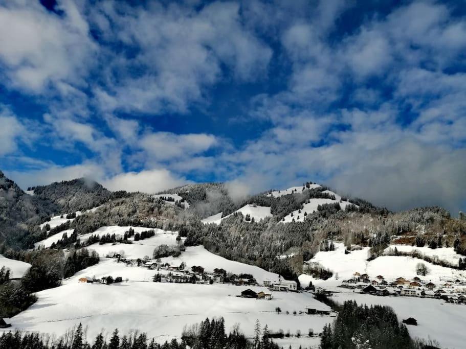 Confortable Chalet Avec Magnifique Vue En Gruyere. Charmey Exterior foto
