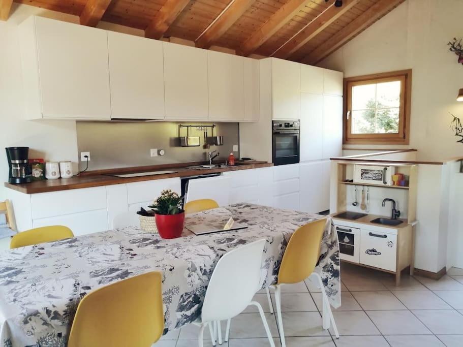 Confortable Chalet Avec Magnifique Vue En Gruyere. Charmey Exterior foto